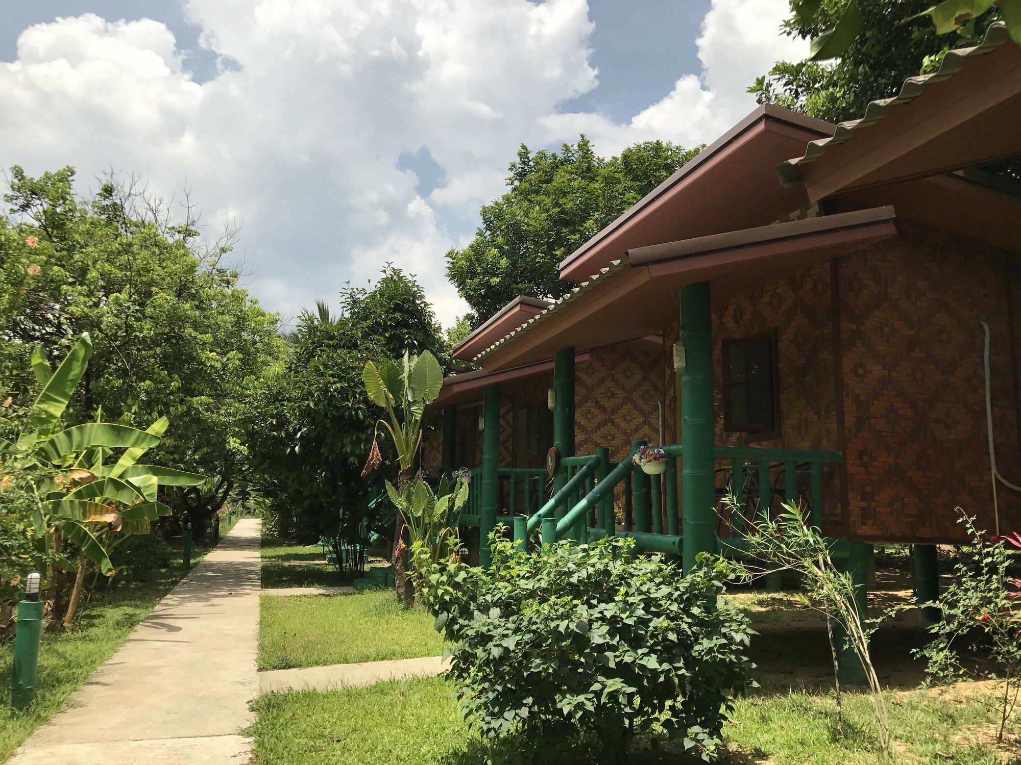 The Royal Bamboo Lodges - Sha Certified Khao Sok National Park Luaran gambar