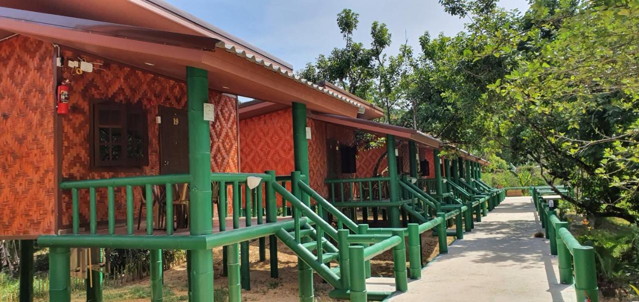 The Royal Bamboo Lodges - Sha Certified Khao Sok National Park Luaran gambar